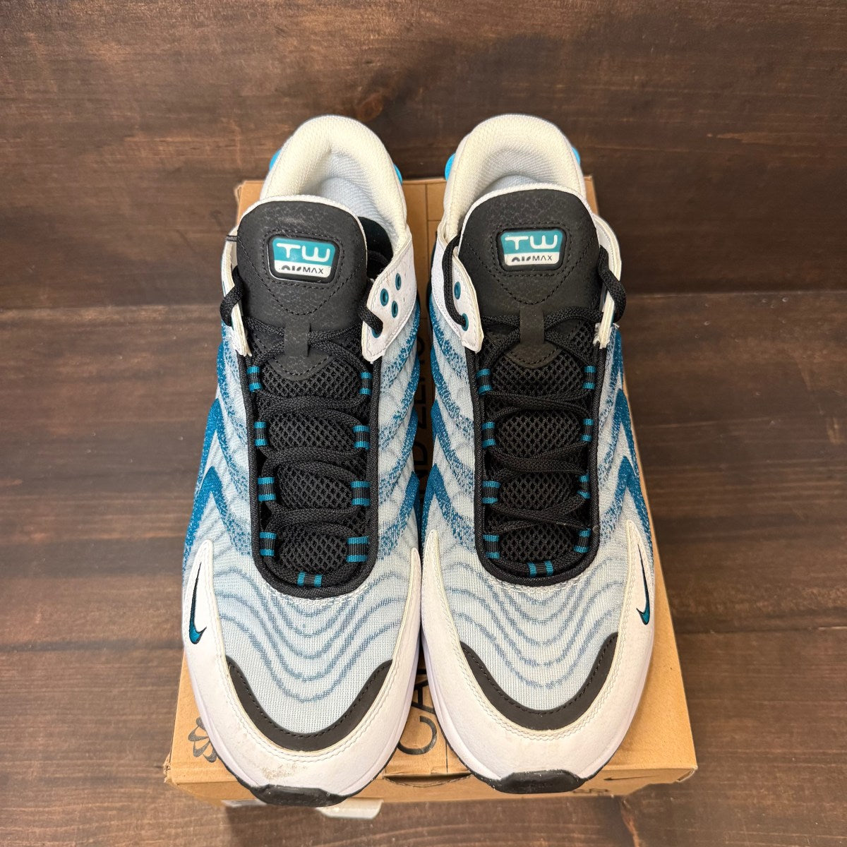 Nike Air Max TW White Bright Spruce Black Size 12 (Pre-Owned) - Image 3