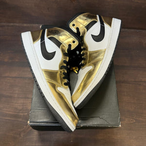Jordan 1 Mid Metallic Gold Black White - Image 2