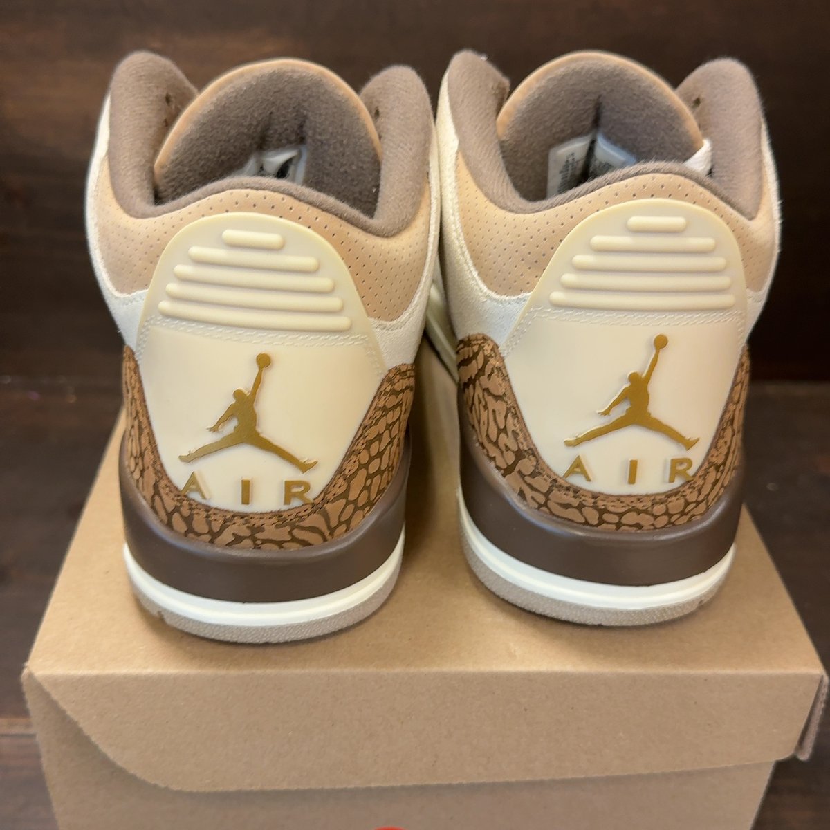 Jordan 3 Retro Palomino Size 9.5 (Pre-Owned) - aux