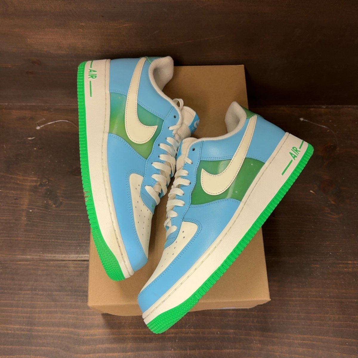 Nike Air Force 1 Low '07 Aquarius Blue Vapor Green Size 10.5 (Pre-Owned) - Image 2