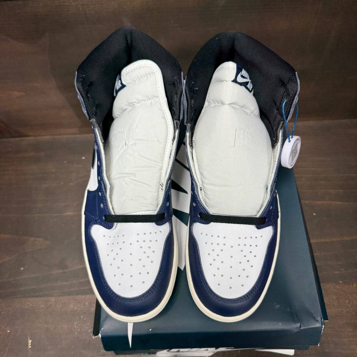 Jordan 1 Retro High OG Midnight Navy - Image 2
