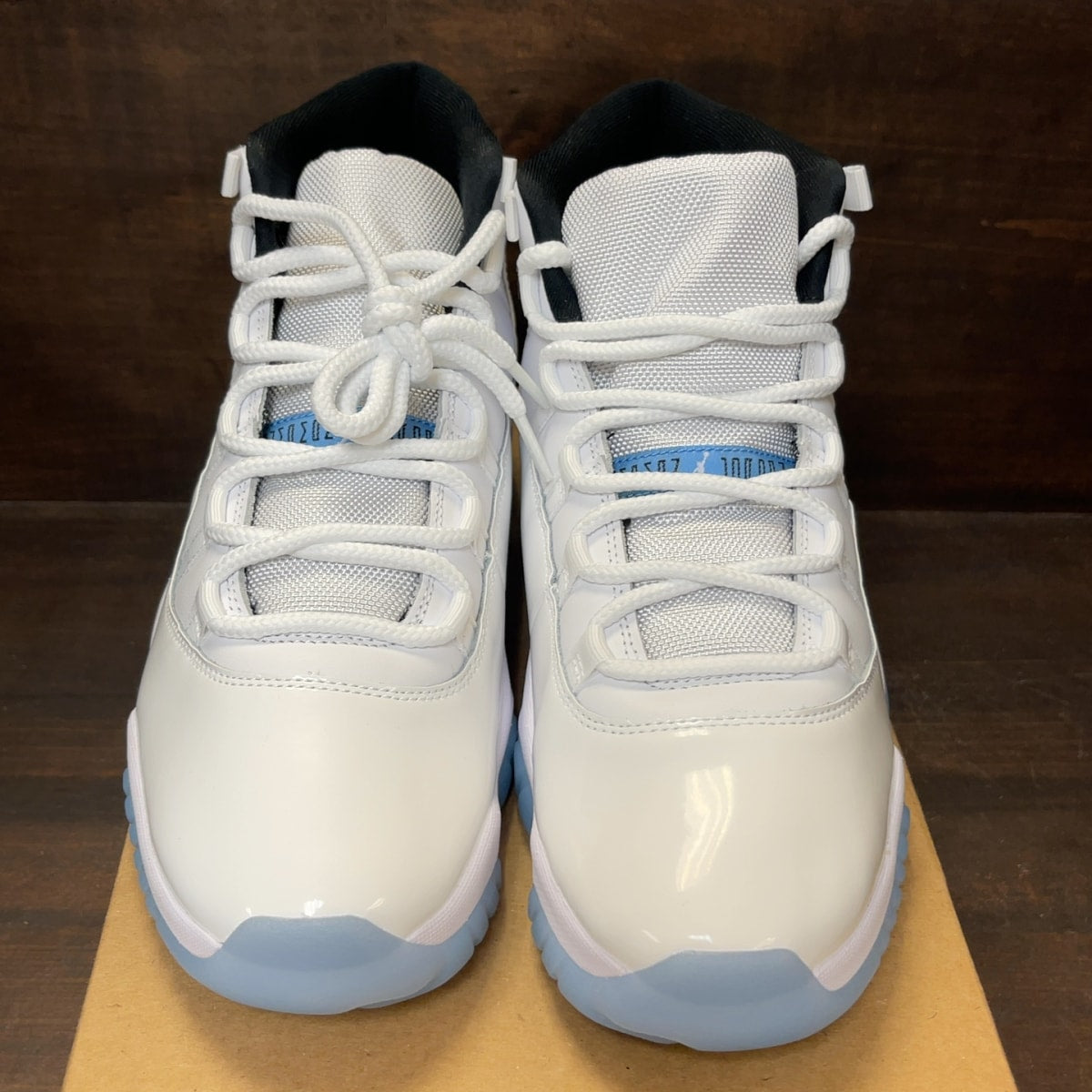 Jordan 11 Retro Legend Blue (2024) Size 10 - Image 3