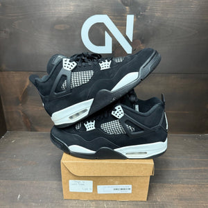 Jordan 4 Retro White Thunder Size 12 (Pre-Owned) - Image 1