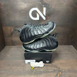 Nike Air Foamposite One Carbon Fiber Size 12 (Pre-Owned) - front