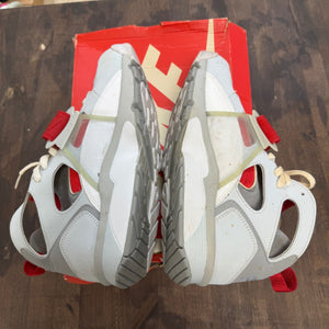 Pure Platinum Red Nike Air Trainer Huarache Size 10 (Pre-Owned) - Image 3