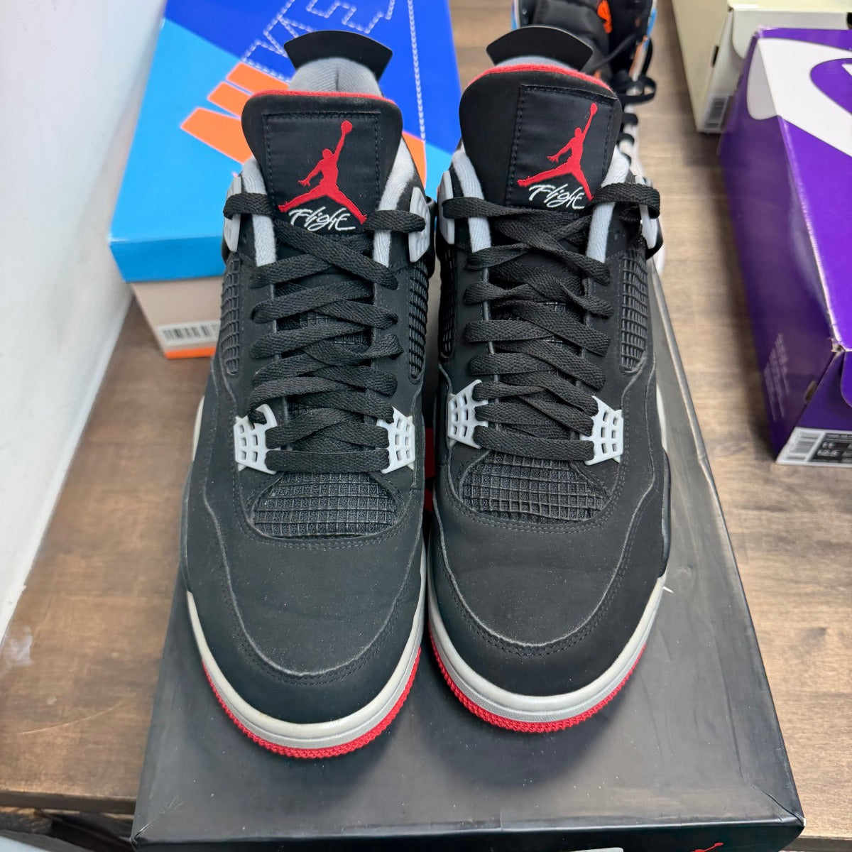 Jordan 4 Retro Bred (2019) Size 11.5 (Pre-Owned) - Image 2