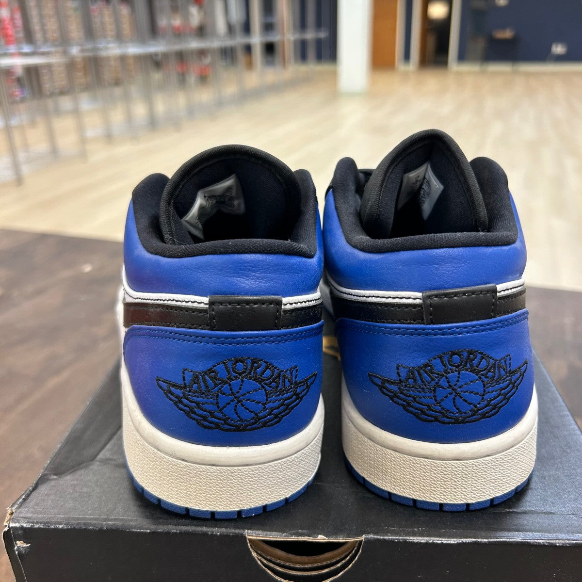 Jordan 1 Low Royal Toe - Image 4