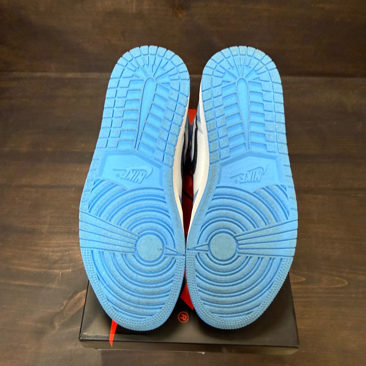 Jordan 1 Retro High OG University Blue - Image 6