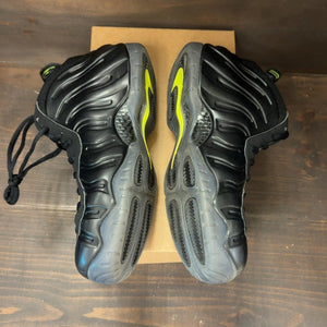 Nike Air Foamposite Pro Black Voltage Yellow Size 12.5 (Pre-Owned) - Image 4