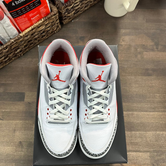 Jordan 3 Retro Fire Red (2022) - Image 2