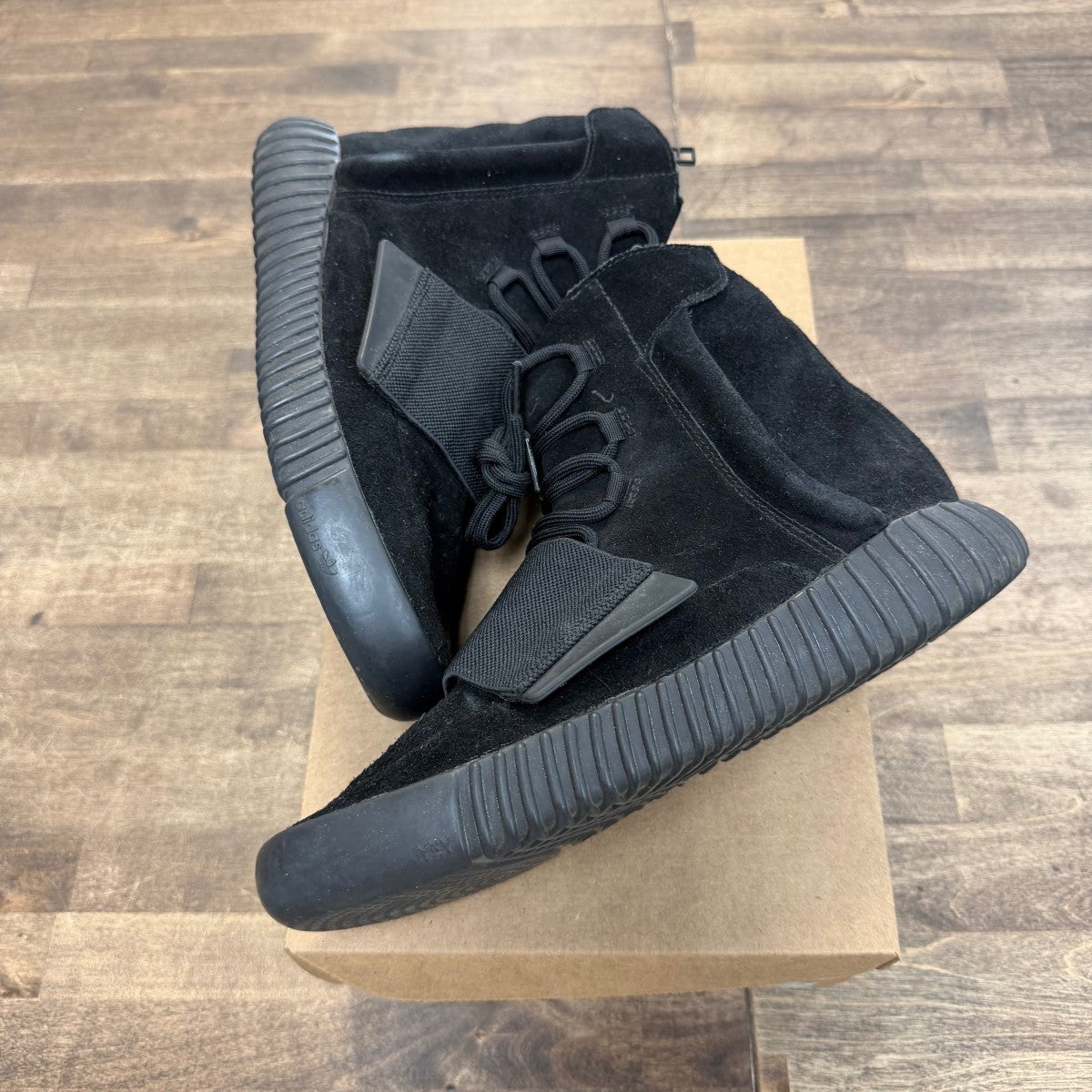 adidas Yeezy Boost 750 Triple Black Size 9 (Pre-Owned) - Image 1