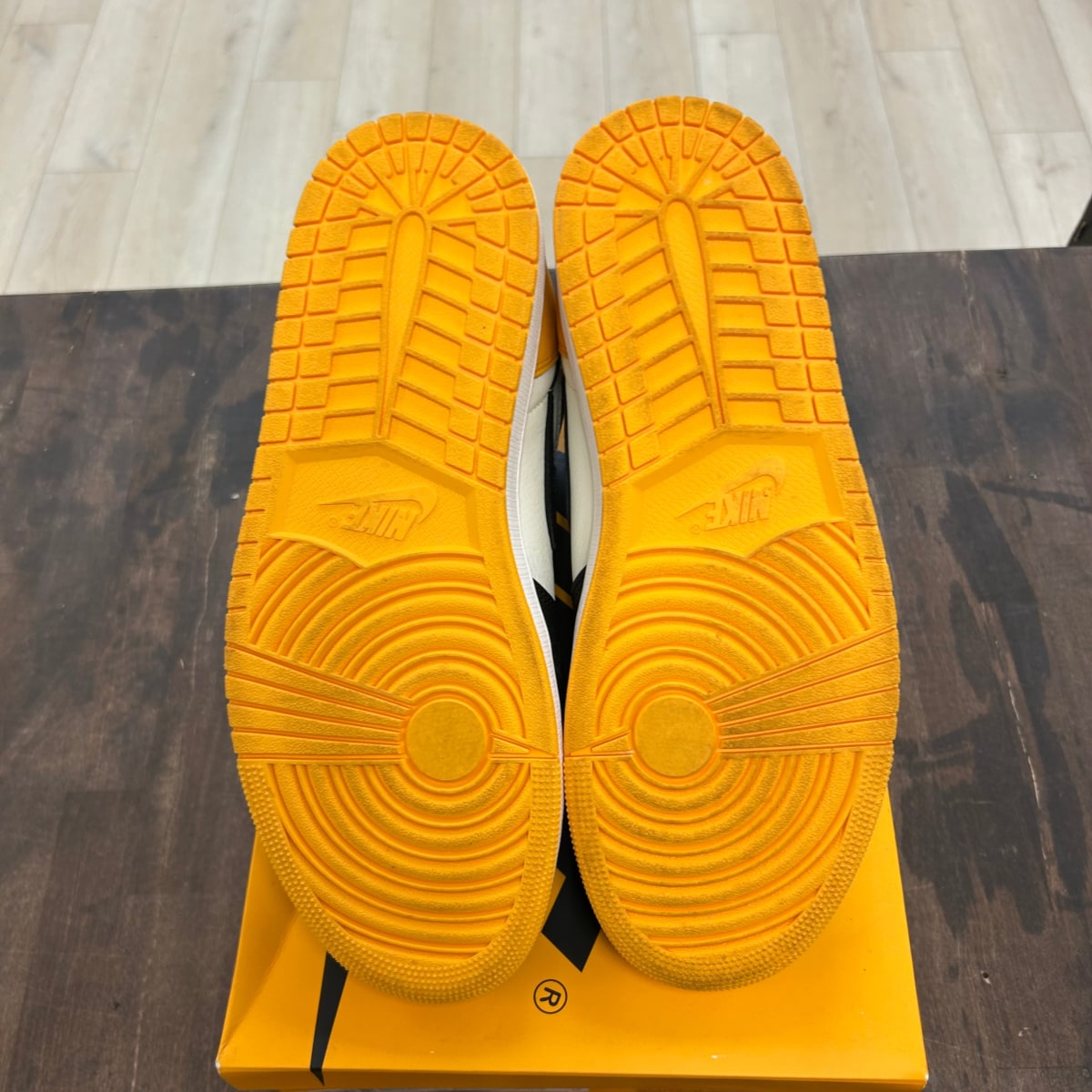 Jordan 1 Retro High OG Taxi - Image 5