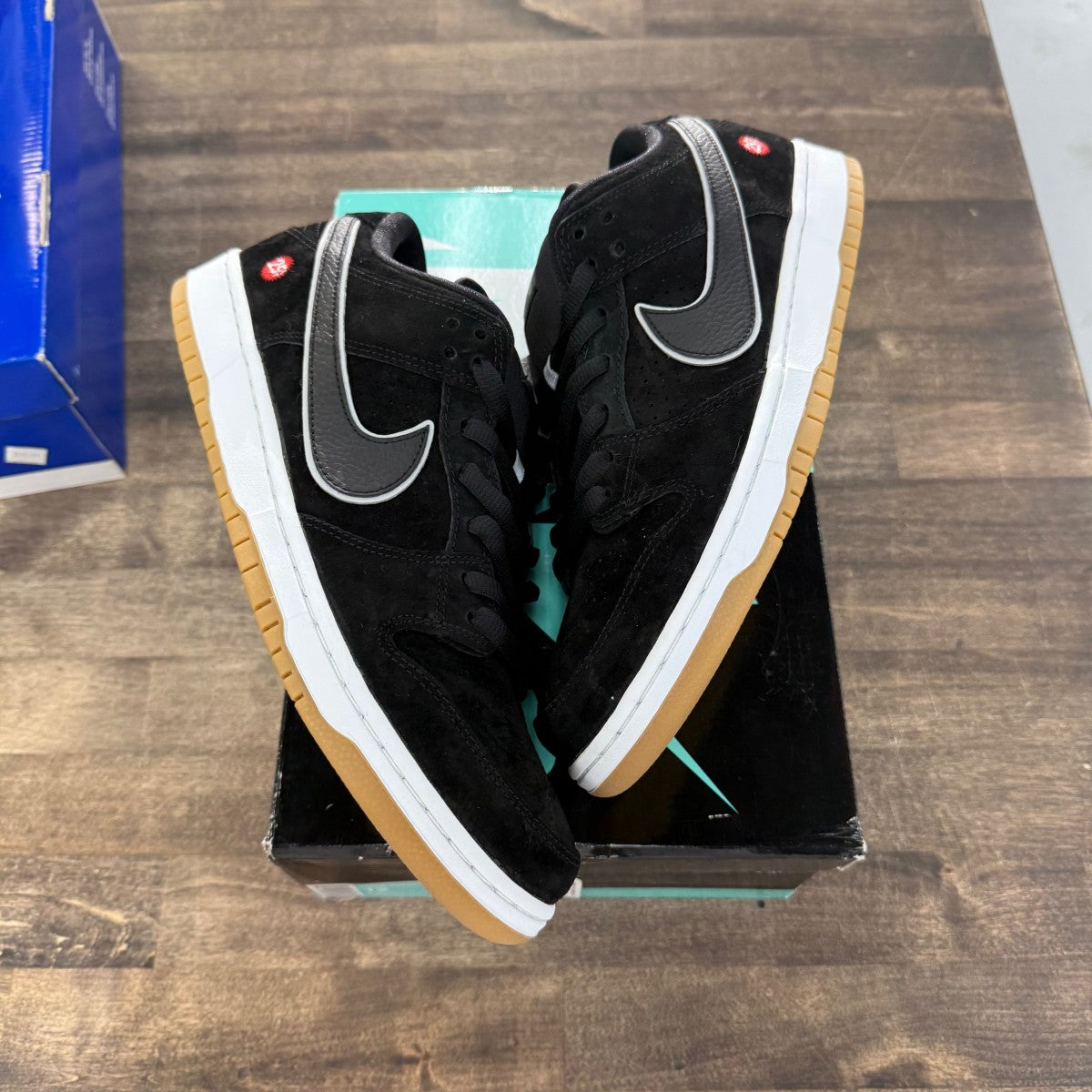 Nike SB Dunk Low Quartersnacks - Image 1