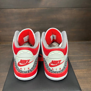 Jordan 3 Retro Fire Red (2022) Size 8.5 (Pre-Owned)