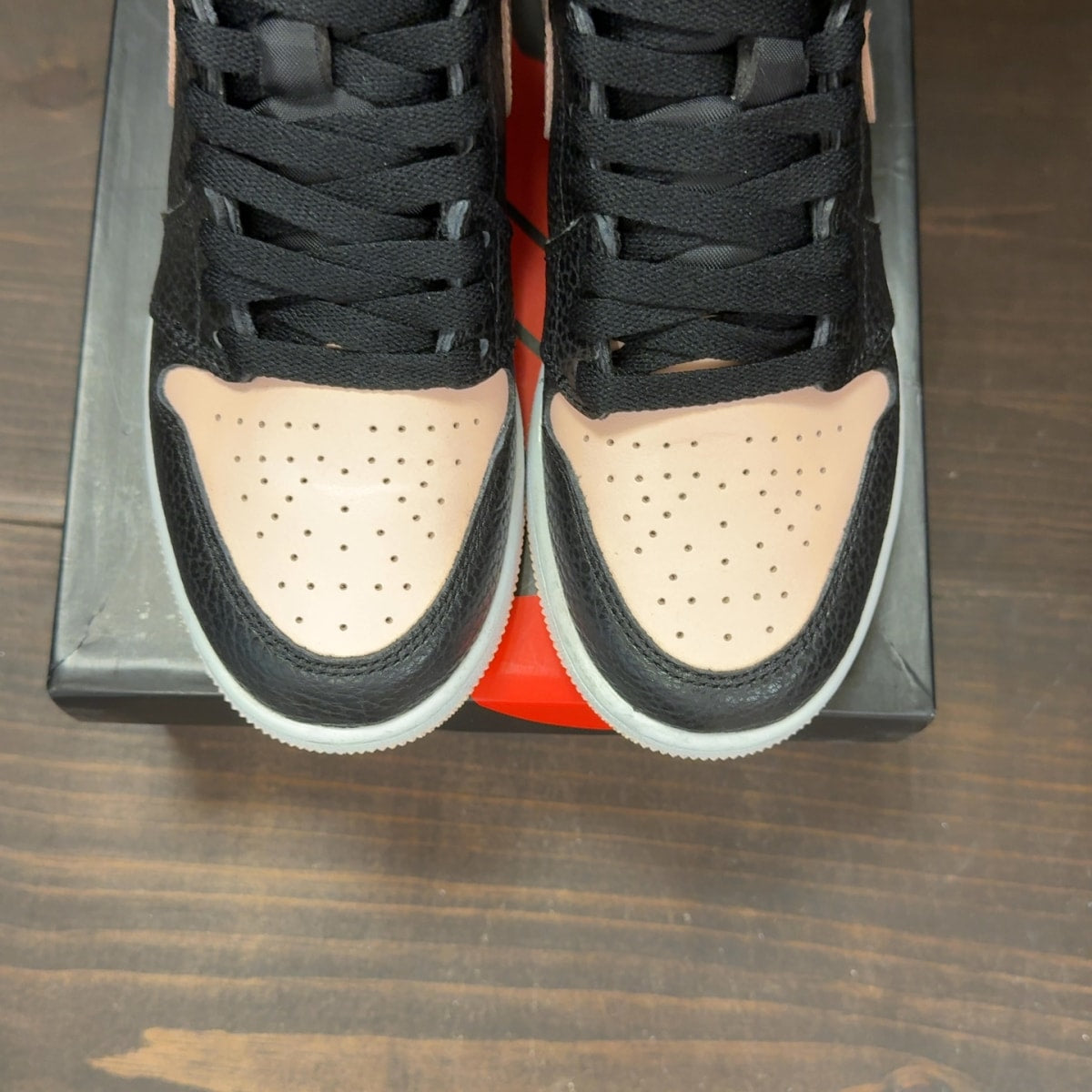 Jordan 1 Retro High Black Crimson Tint (GS) - Image 3