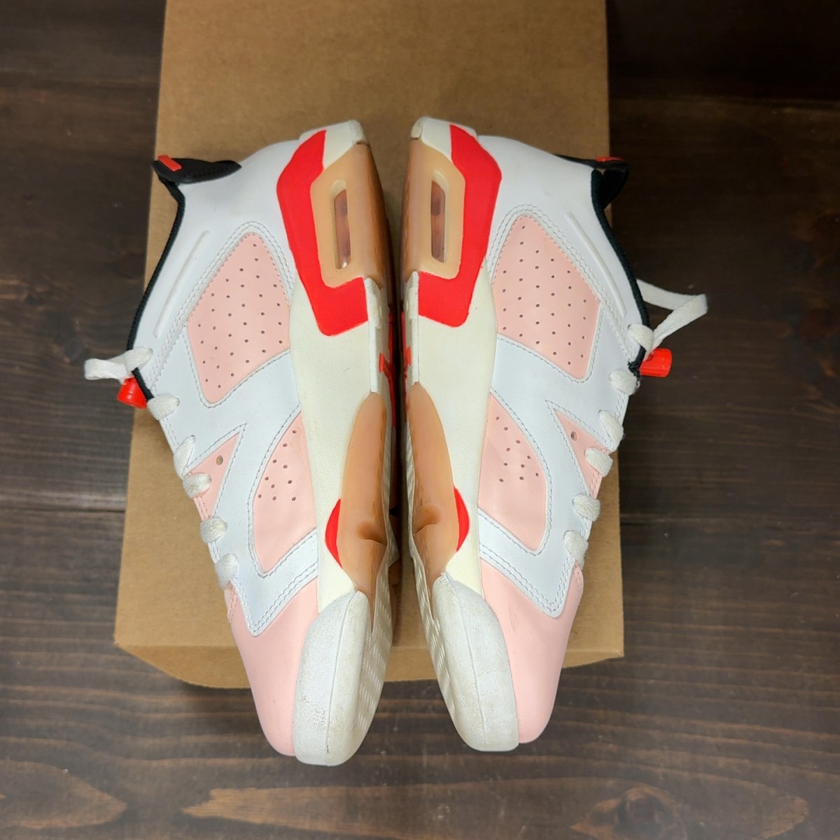 Jordan 6 Retro Low Atmosphere (GS) Size 7Y (Pre-Owned) - Image 4