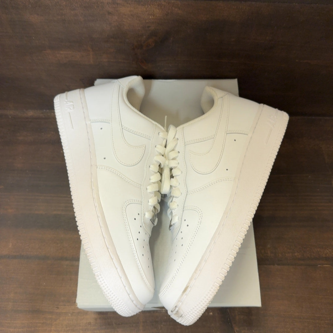 Nike Air Force 1 Low '07 White Size 10.5 (Pre-Owned) - Image 2