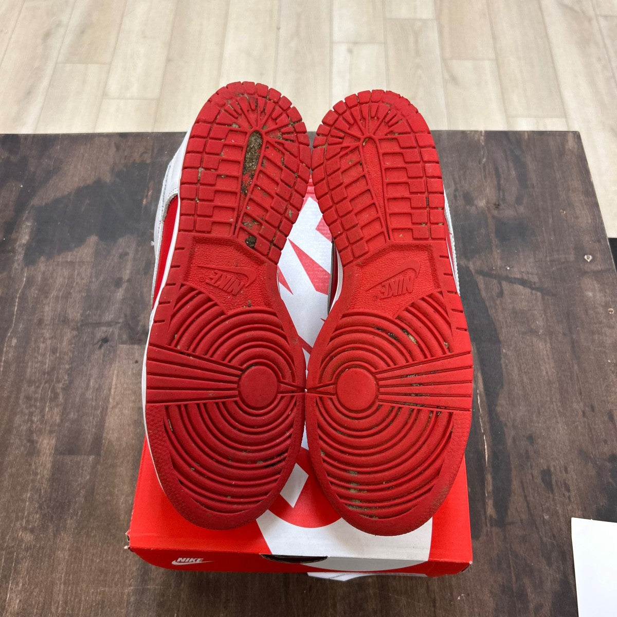 Nike Dunk Low Championship Red (GS) - Image 5
