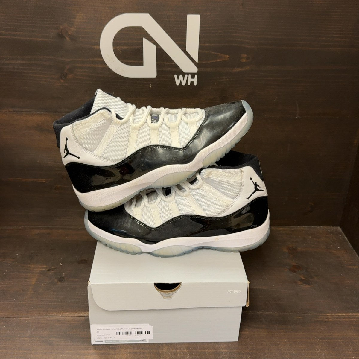 Jordan 11 Retro Concord (2018) Size 11 (Pre-Owned) - Image 1