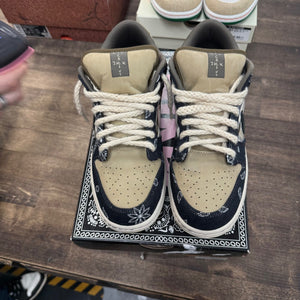 Nike SB Dunk Low Travis Scott (Special Box) Size 10.5 (Pre-Owned) - Image 2