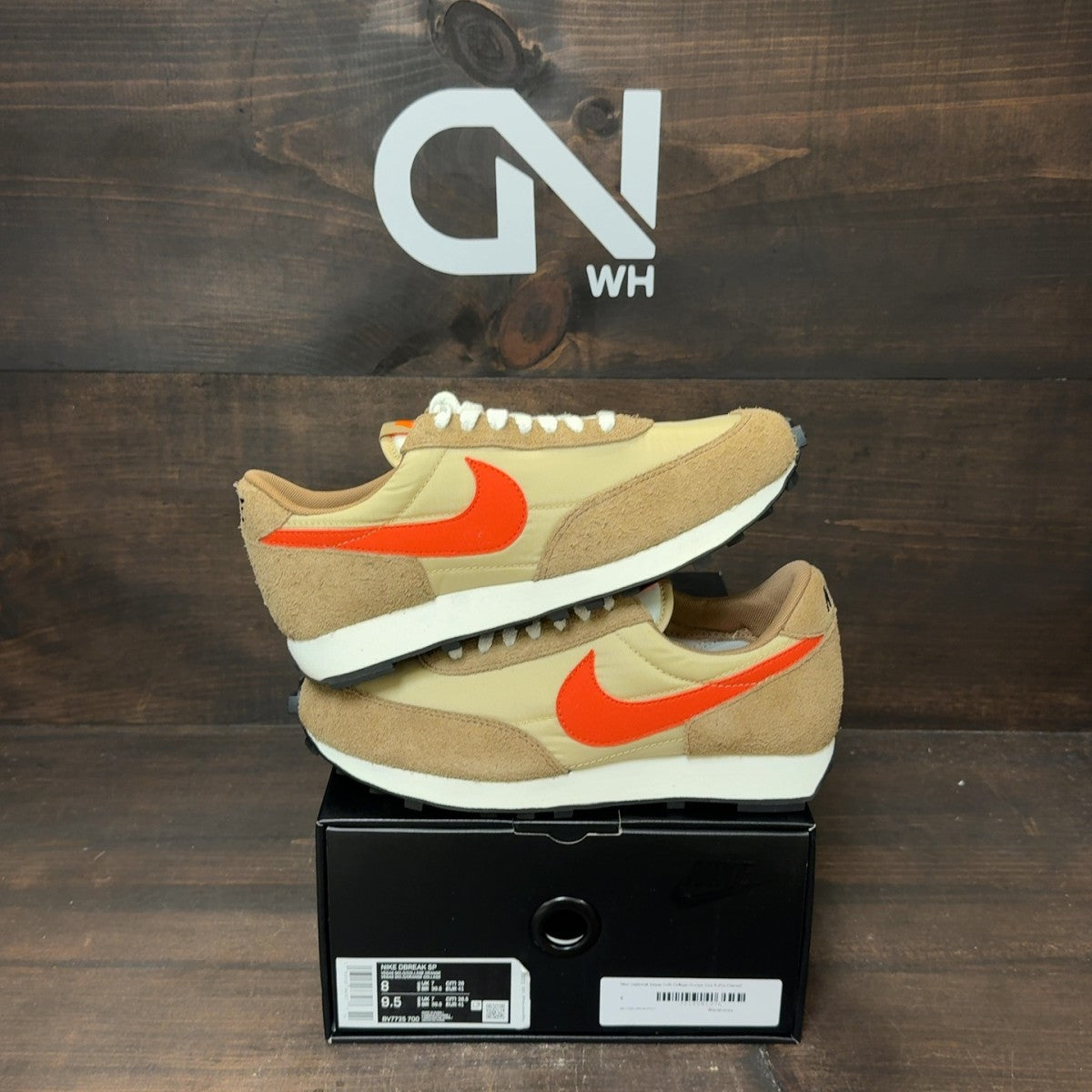 Nike Daybreak Vegas Gold College Orange - Image 1