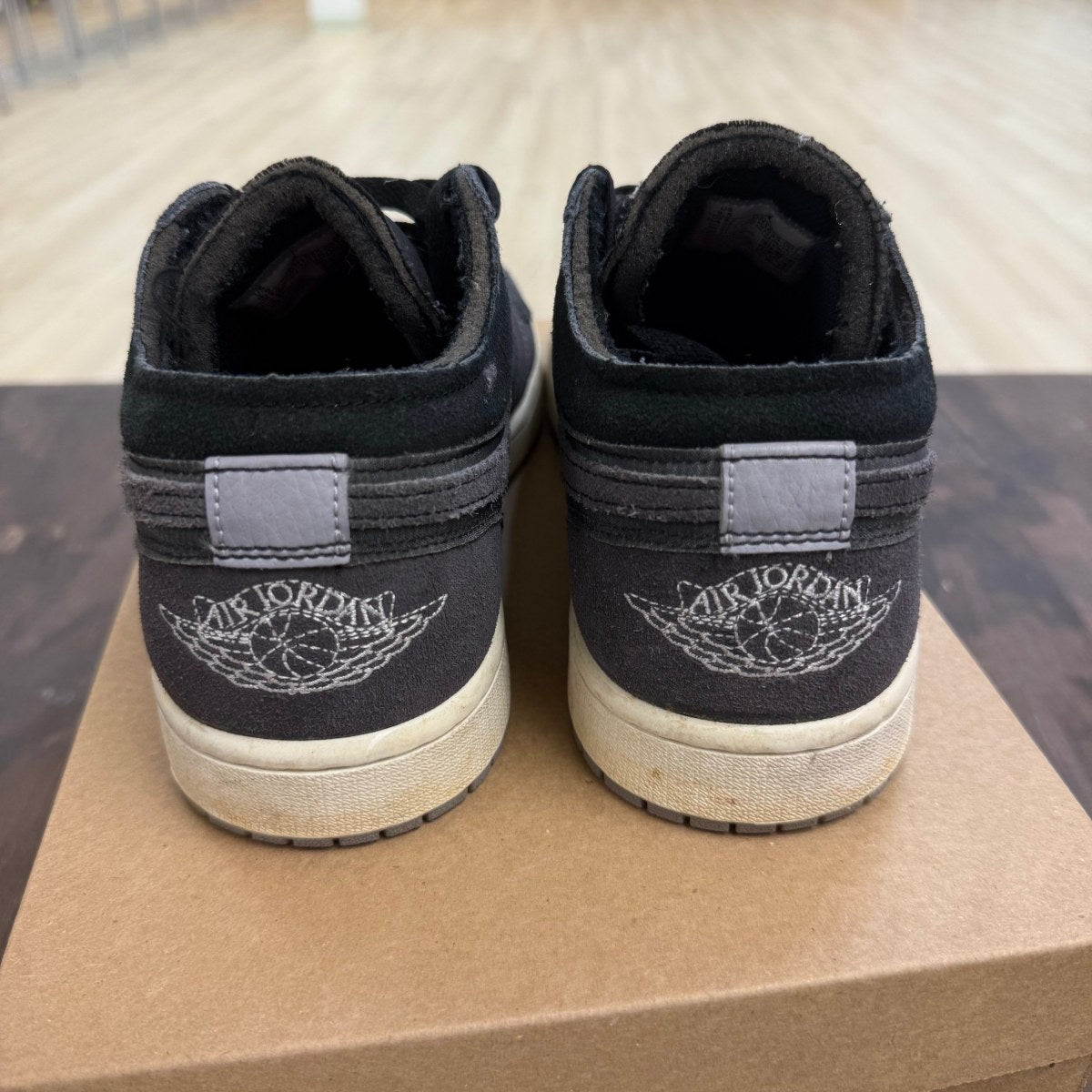 Jordan 1 Low SE Crater Black Grey Size 9.5 (Pre-Owned) - Image 5