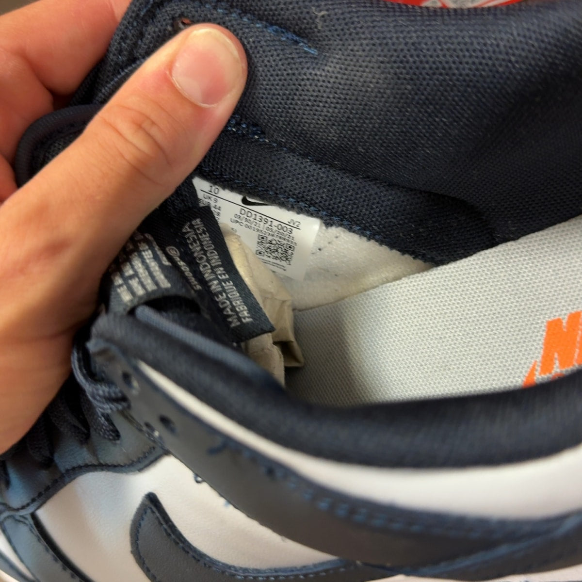 Nike Dunk Low Georgetown - Image 7
