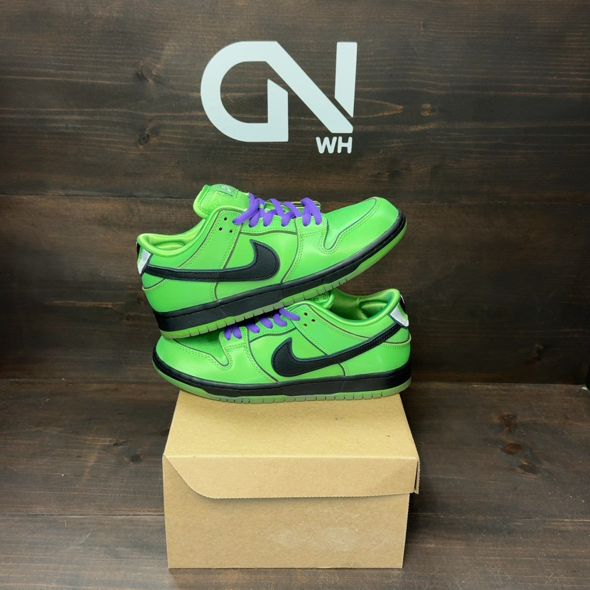 Nike SB Dunk Low The Powerpuff Girls Buttercup Size 7 (Pre-Owned) - Image 1