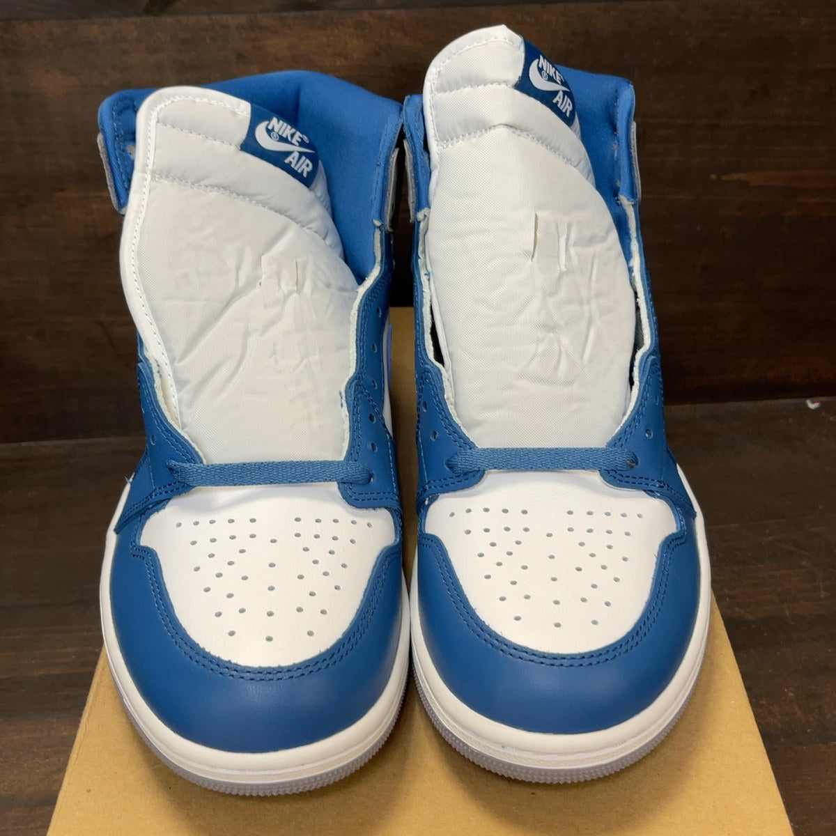 Jordan 1 Retro High OG True Blue Size 10.5 - Image 3