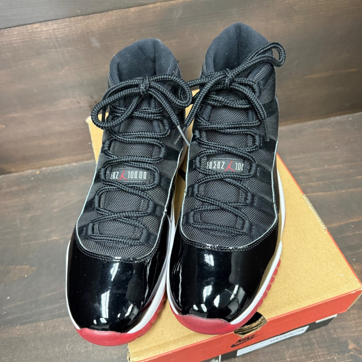 Jordan 11 Retro Playoffs Bred (2019) - Image 2