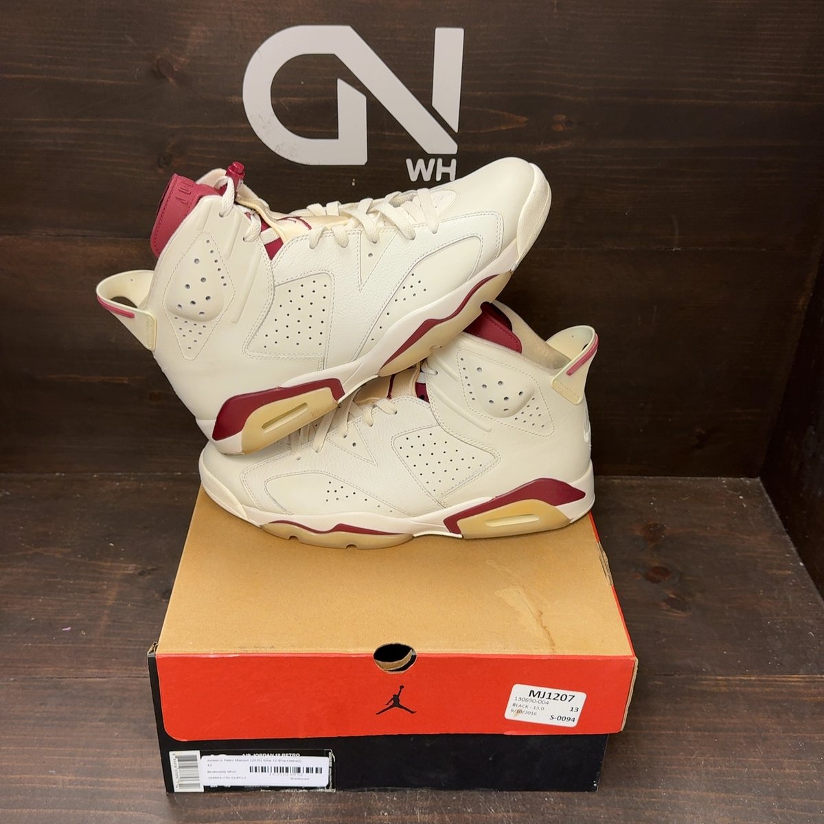 Jordan 6 Retro Maroon (2015) Size 12 (Pre-Owned) - front
