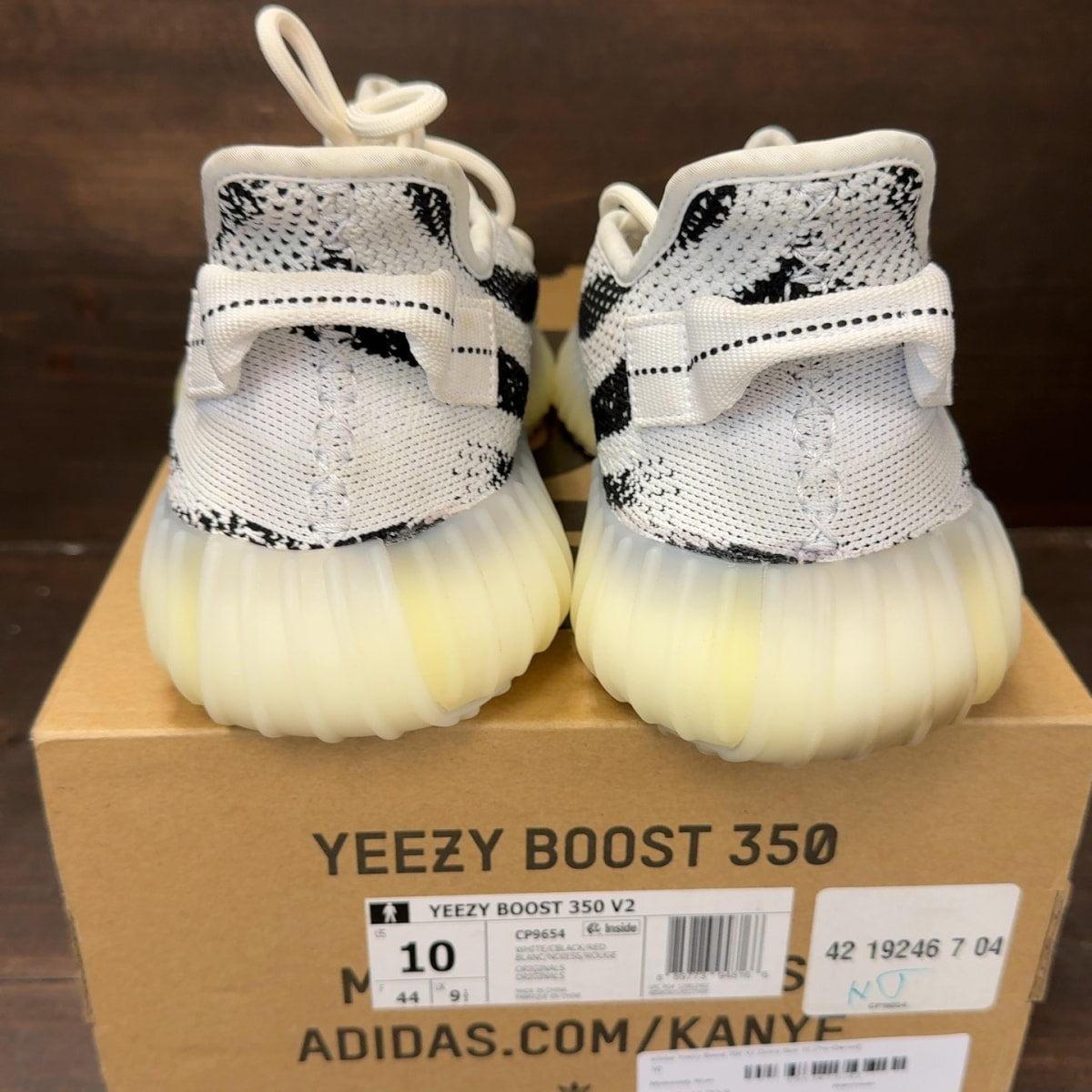 adidas Yeezy Boost 350 V2 Zebra - Image 5