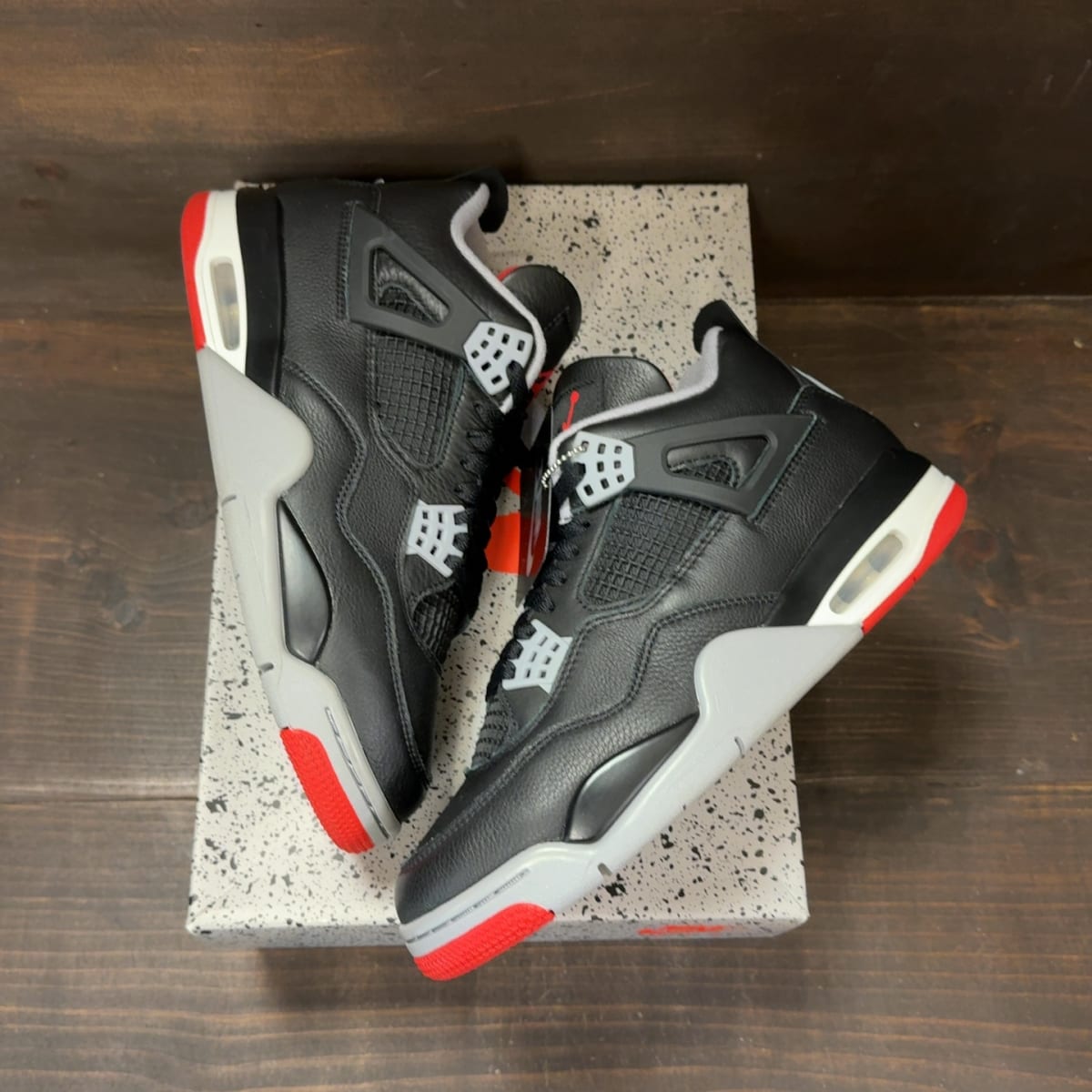 Jordan 4 Retro Bred Reimagined Size 8.5 (Pre-Owned) - back