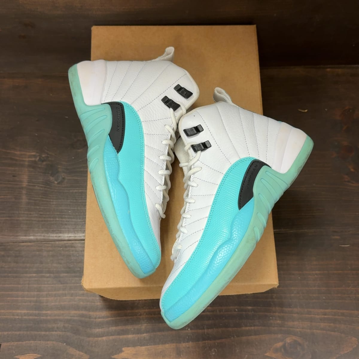 Jordan 12 Retro Light Aqua (GS) Size 6Y (Pre-Owned) - back