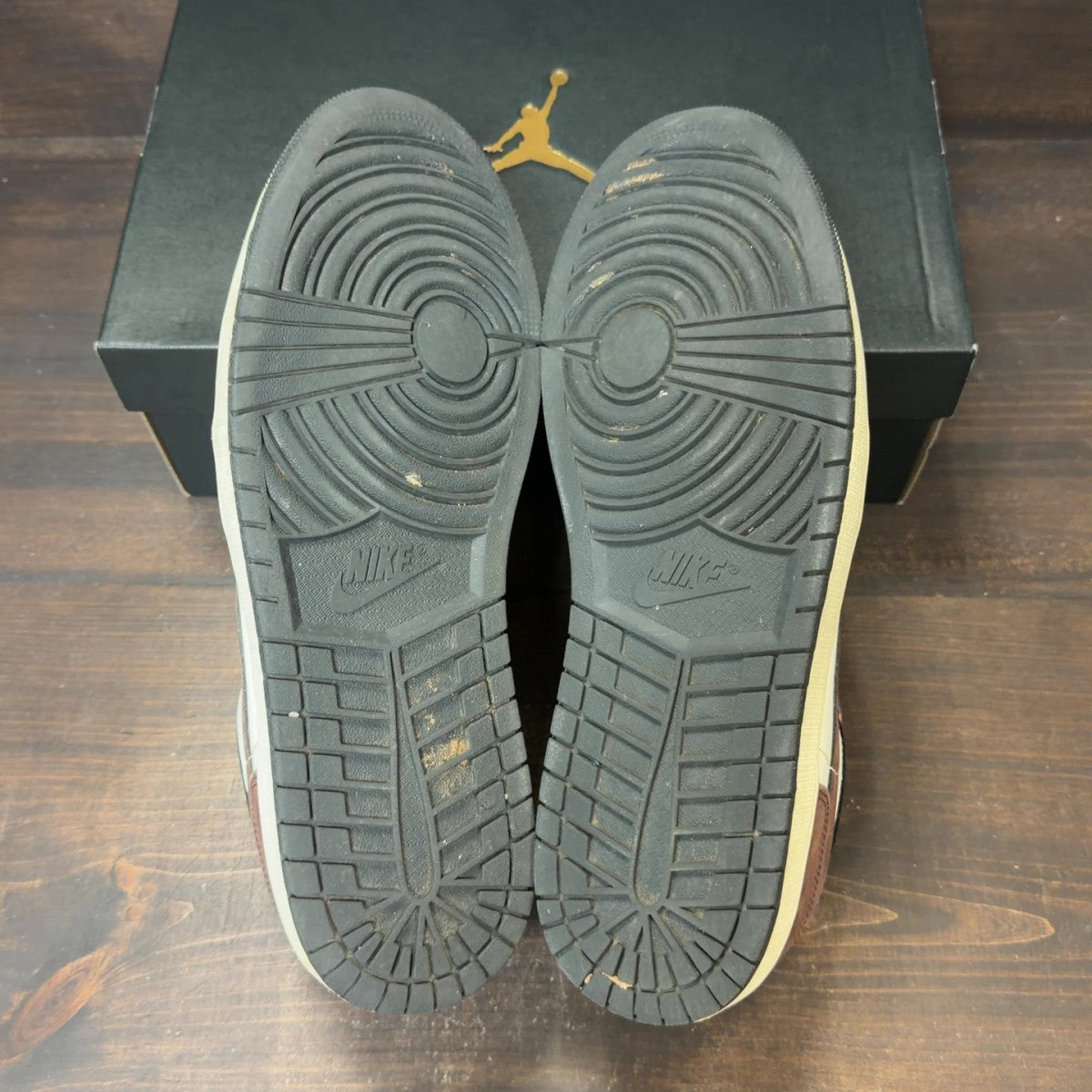 Jordan 1 Low Mocha - Image 7