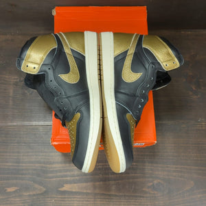 Jordan 1 Retro High OG Black Metallic Gold Size 11 - aux