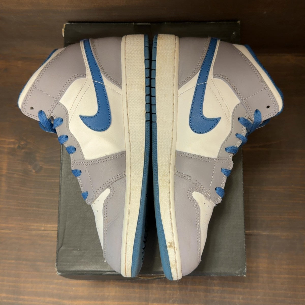 Jordan 1 Mid True Blue Cement (GS) Size 7Y (Pre-Owned) - aux