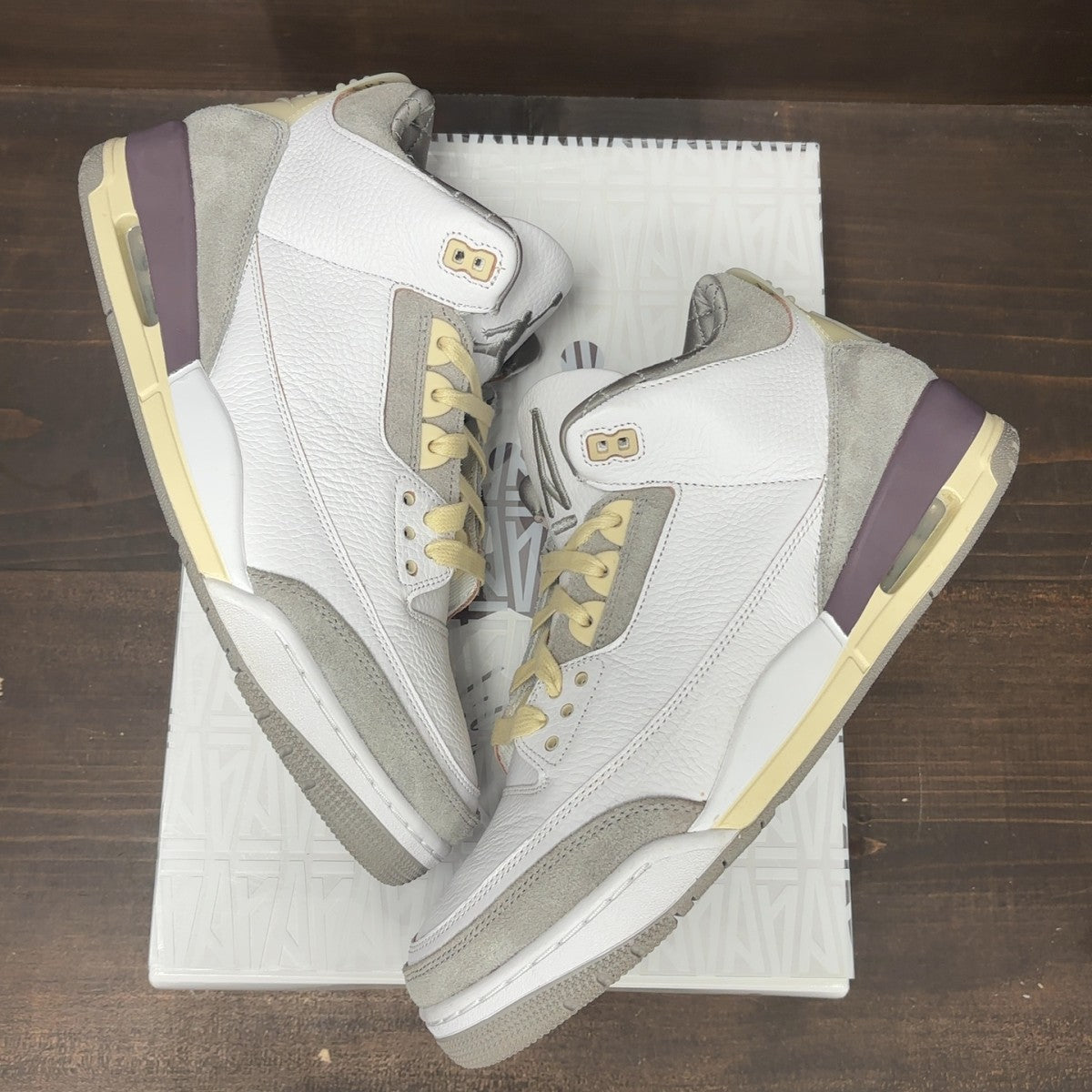 Jordan 3 Retro SP A Ma Maniére (Women's) - Image 2