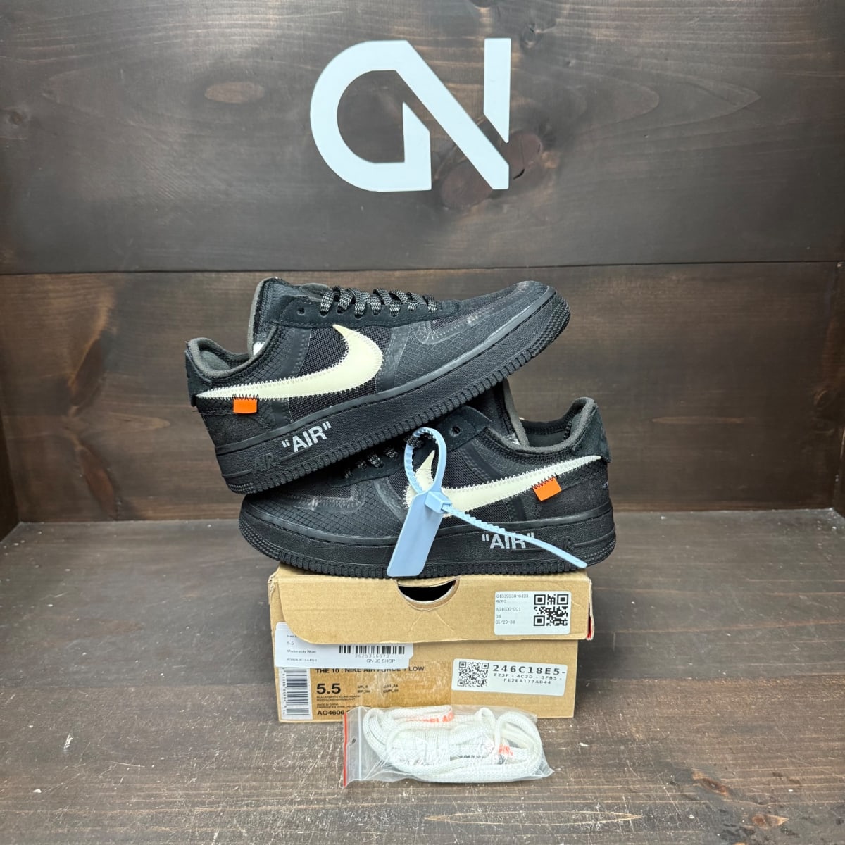 Nike Air Force 1 Low Off-White Black White Size 5.5 (Pre-Owned) - front