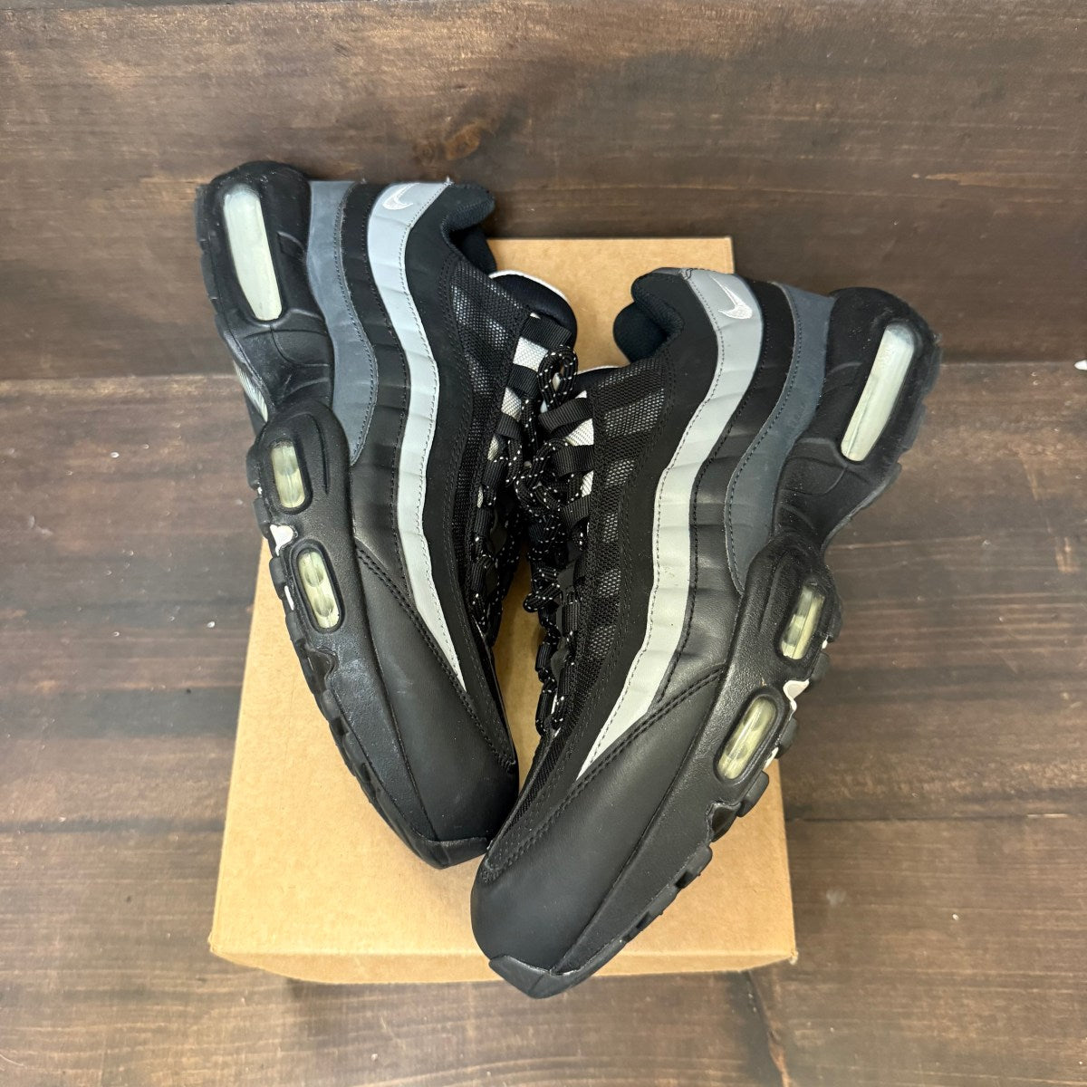 Nike Air Max 95 Essential Black Smoke Grey Size 13 (Pre-Owned) - Image 2