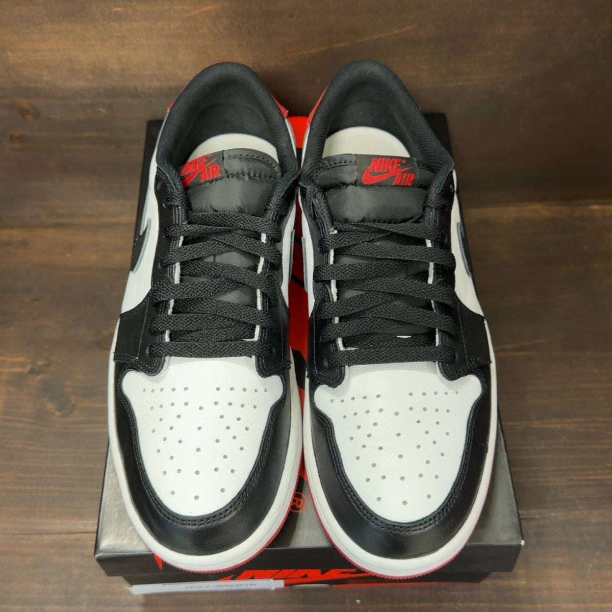 Jordan 1 Retro Low OG Black Toe (2023) Size 10.5 (Pre-Owned) - Image 3