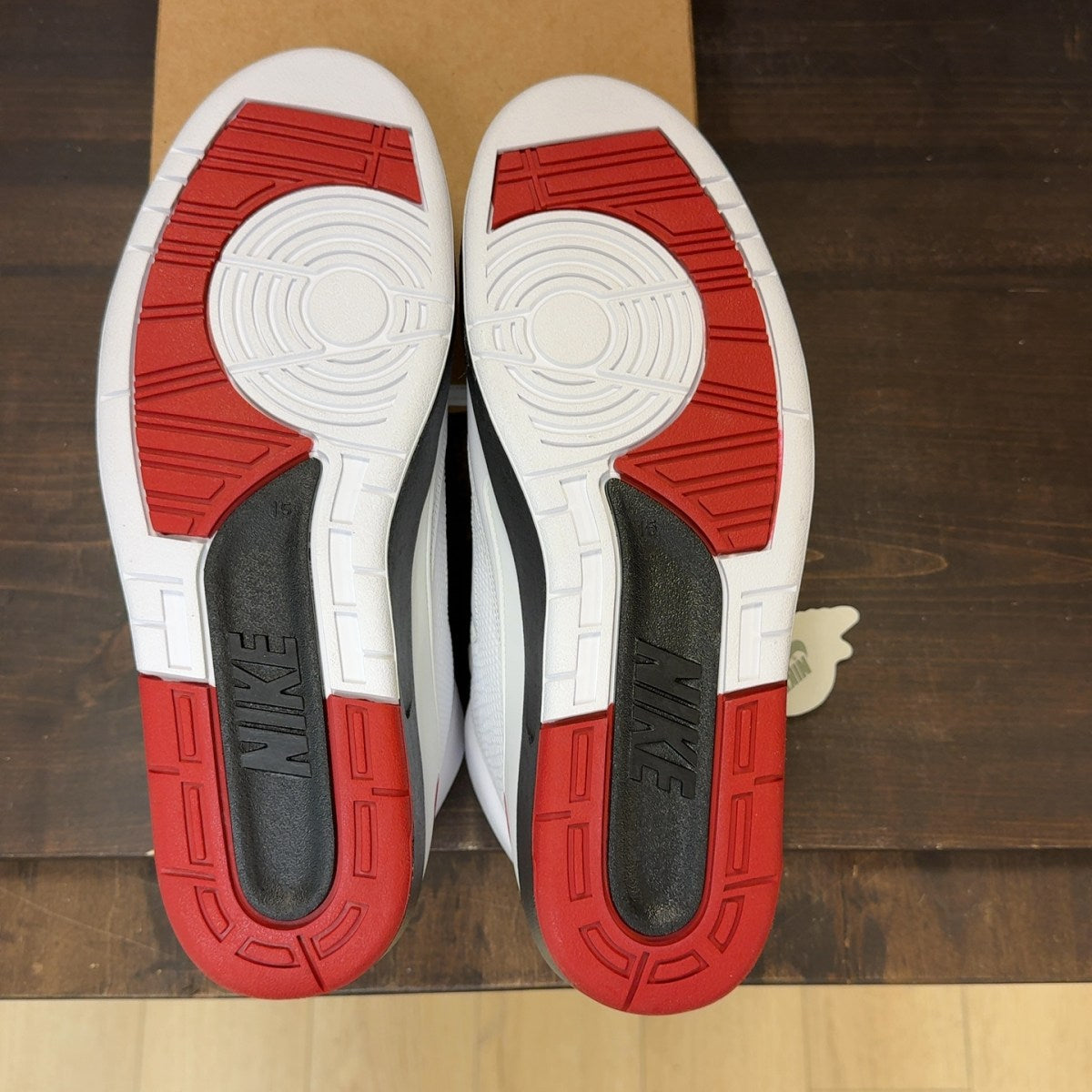 Jordan 2 Retro OG Chicago (2022) Size 15 - Image 8