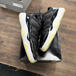 Jordan 11 Retro Low 72-10 Size 11.5 (Pre-Owned) - Image 1