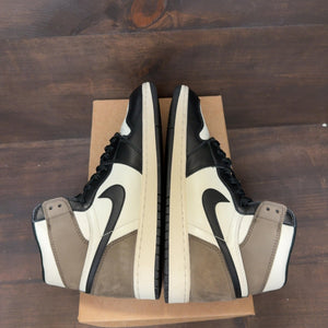 Jordan 1 Retro High Dark Mocha Size 9.5 (Pre-Owned) - Image 6
