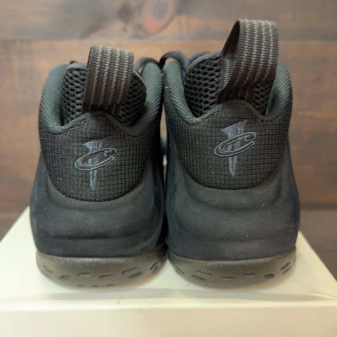 Nike Air Foamposite One Black Suede - Image 4