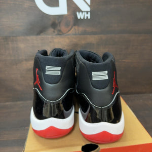 Jordan 11 Retro Playoffs Bred (2019) Size 10 (Pre-Owned)