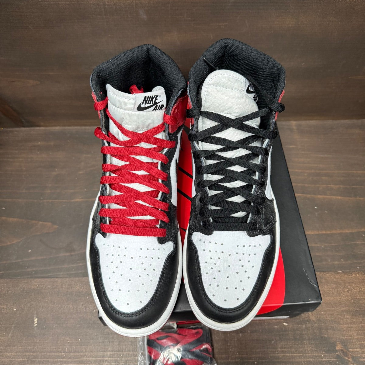 Jordan 1 Retro Black Toe (2016) - Image 2