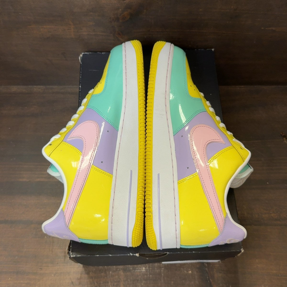 Nike Air Force 1 Low Easter (2026) - Image 6