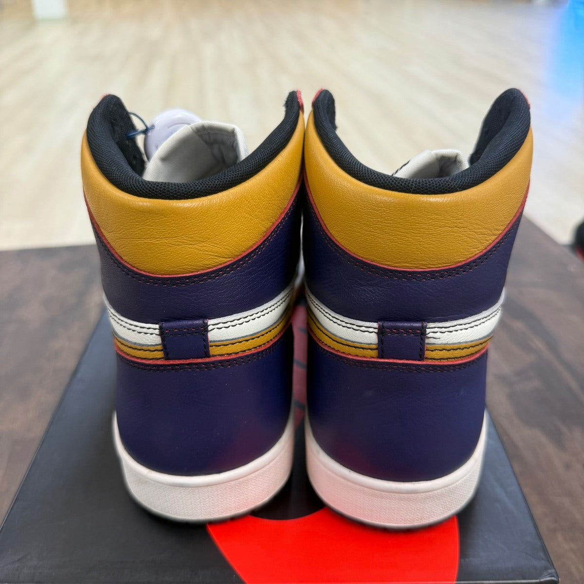 Jordan 1 Retro High OG Defiant SB LA to Chicago - Image 3