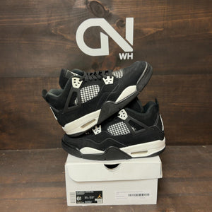 Jordan 4 Retro White Thunder (GS) Size 6.5Y (Pre-Owned) - front
